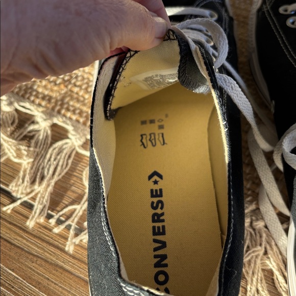 Converse Black and White Low-Top Sneakers 11.5 - Picture 7 of 9